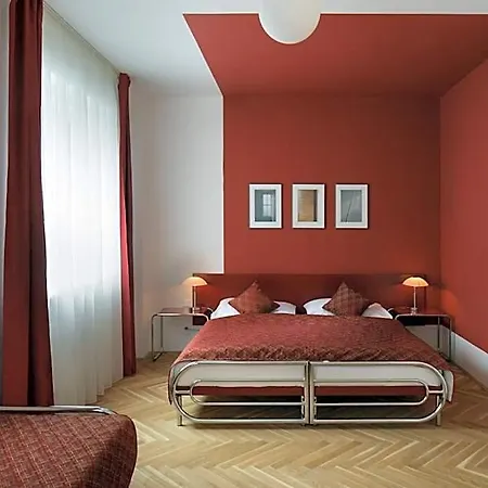Hotel Axa 3*