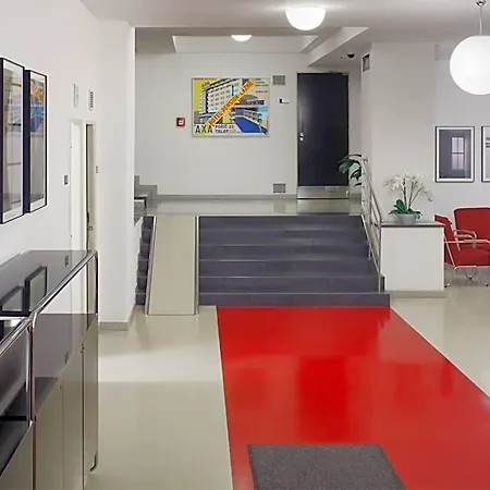 Axa Hotel 3*