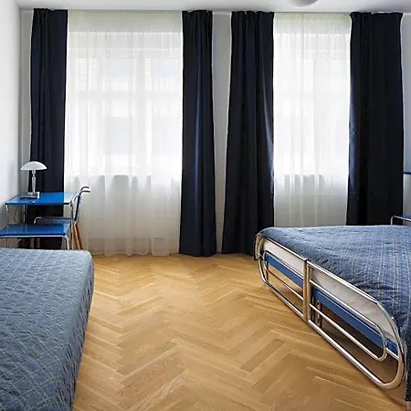 Axa 3* Prag