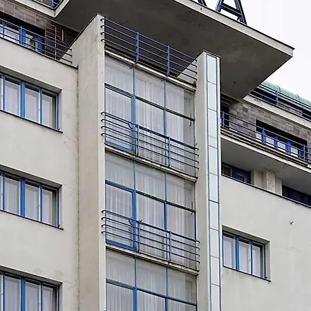 Axa Hotel
