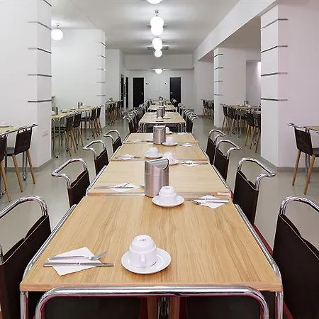 Axa 3* Прага