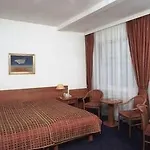 Ξενοδοχείο Axa 3*