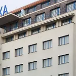 Axa 3*